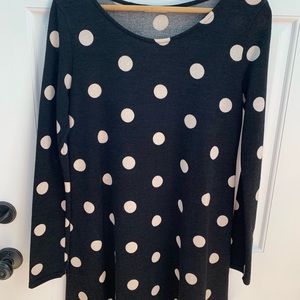 Black / white long sweater